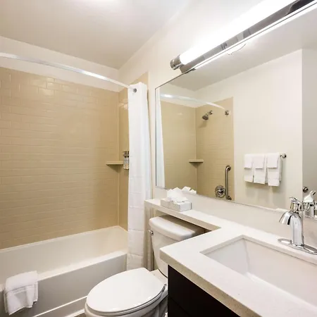 Sonesta Simply Suites Phoenix Glendale