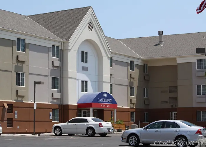 Sonesta Simply Glendale Hotel