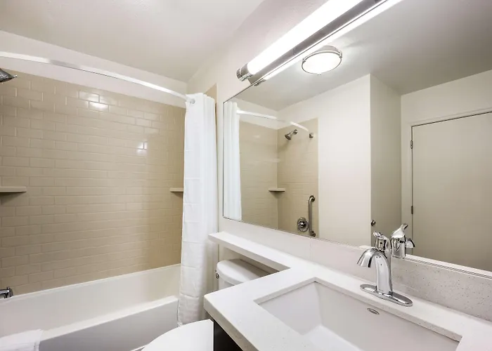 Sonesta Simply Glendale Hotel 3*